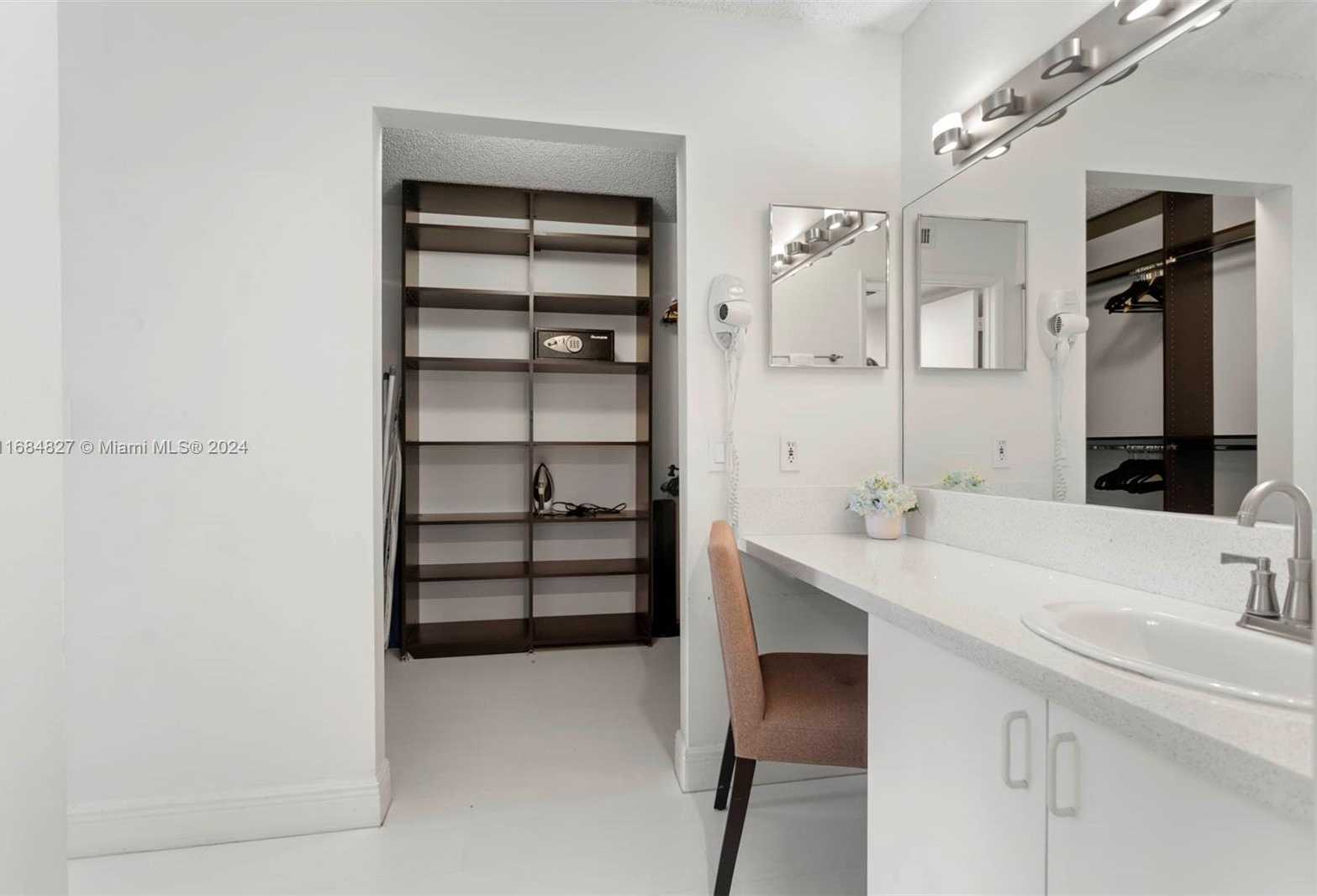 Small Image of 19555 EAST COUNTRY CLUB DR #8208, Aventura Number 14