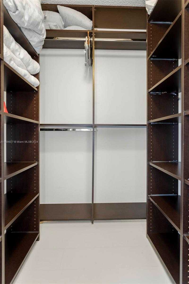 Small Image of 19555 EAST COUNTRY CLUB DR #8208, Aventura Number 17