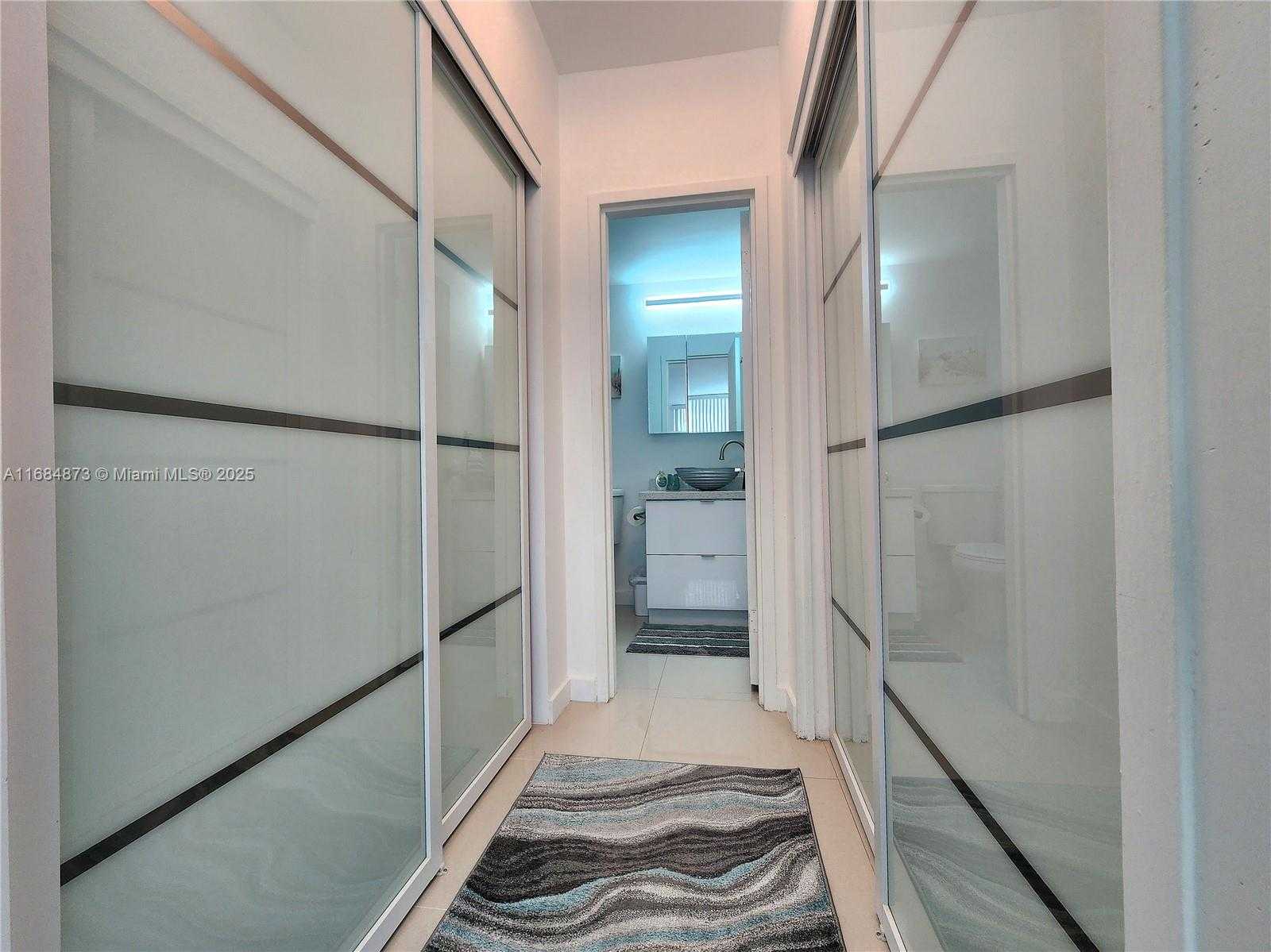 Small Image of 3505 SOUTH OCEAN DR #519, Hollywood Number 17