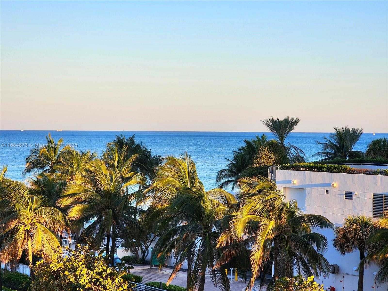 Small Image of 3505 SOUTH OCEAN DR #519, Hollywood Number 2