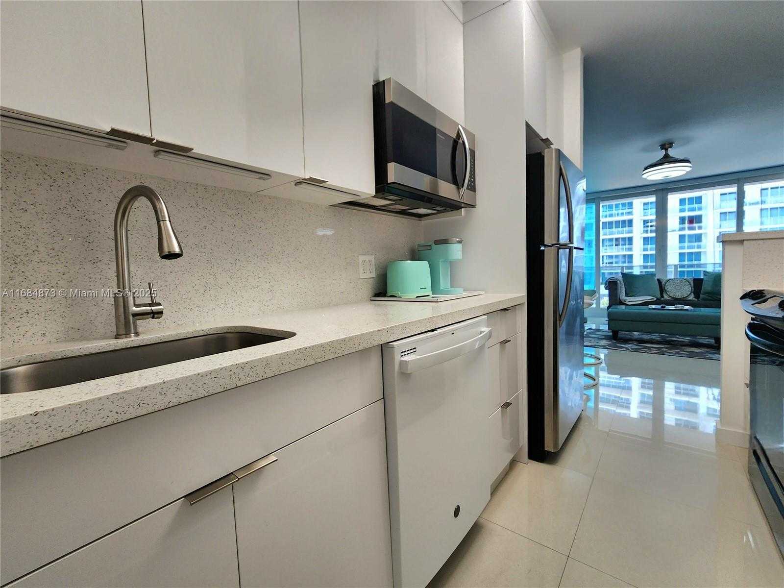 Small Image of 3505 SOUTH OCEAN DR #519, Hollywood Number 6