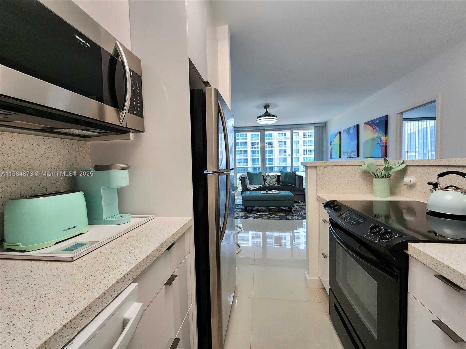 Small Image of 3505 SOUTH OCEAN DR #519, Hollywood Number 7