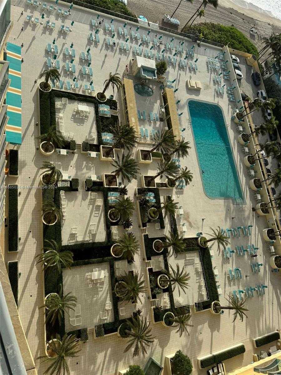 Small Image of 2501 #PH16, Hollywood Number 13