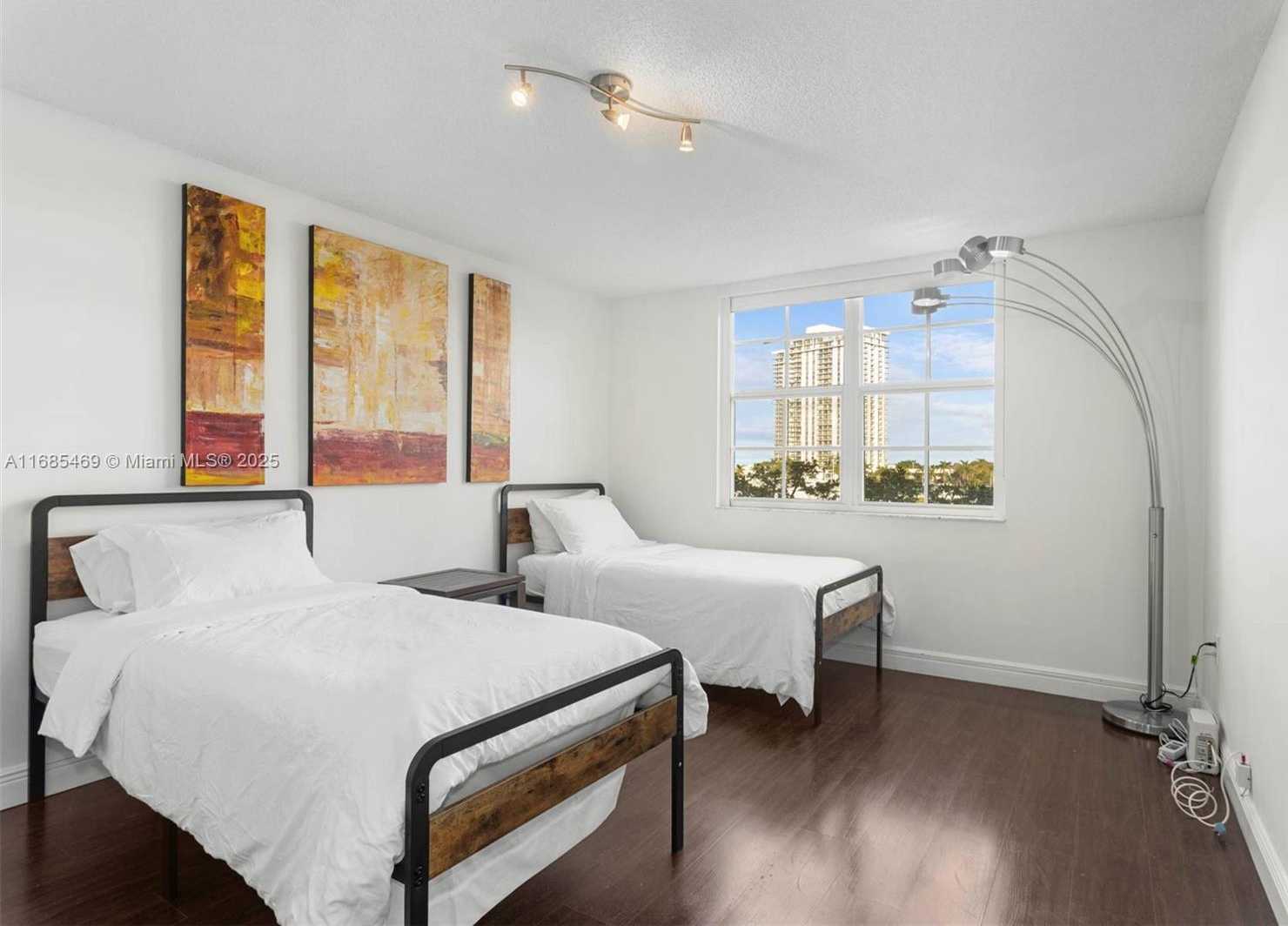 Small Image of 19655 EAST COUNTRY CLUB DR #6304, Aventura Number 16