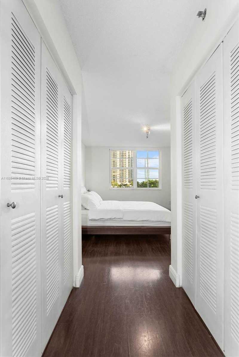 Small Image of 19655 EAST COUNTRY CLUB DR #6304, Aventura Number 8
