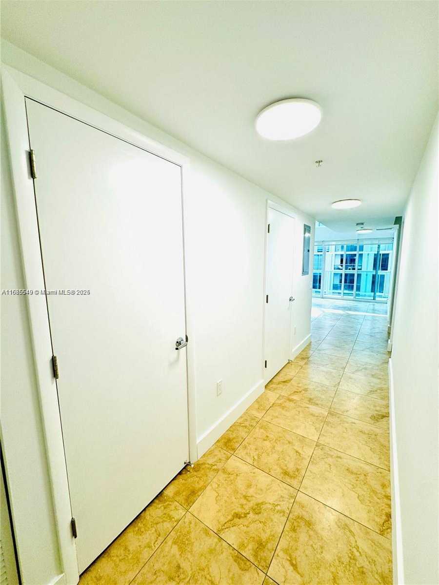 Small Image of 41 SOUTH EAST 5TH ST #808, Miami Number 25