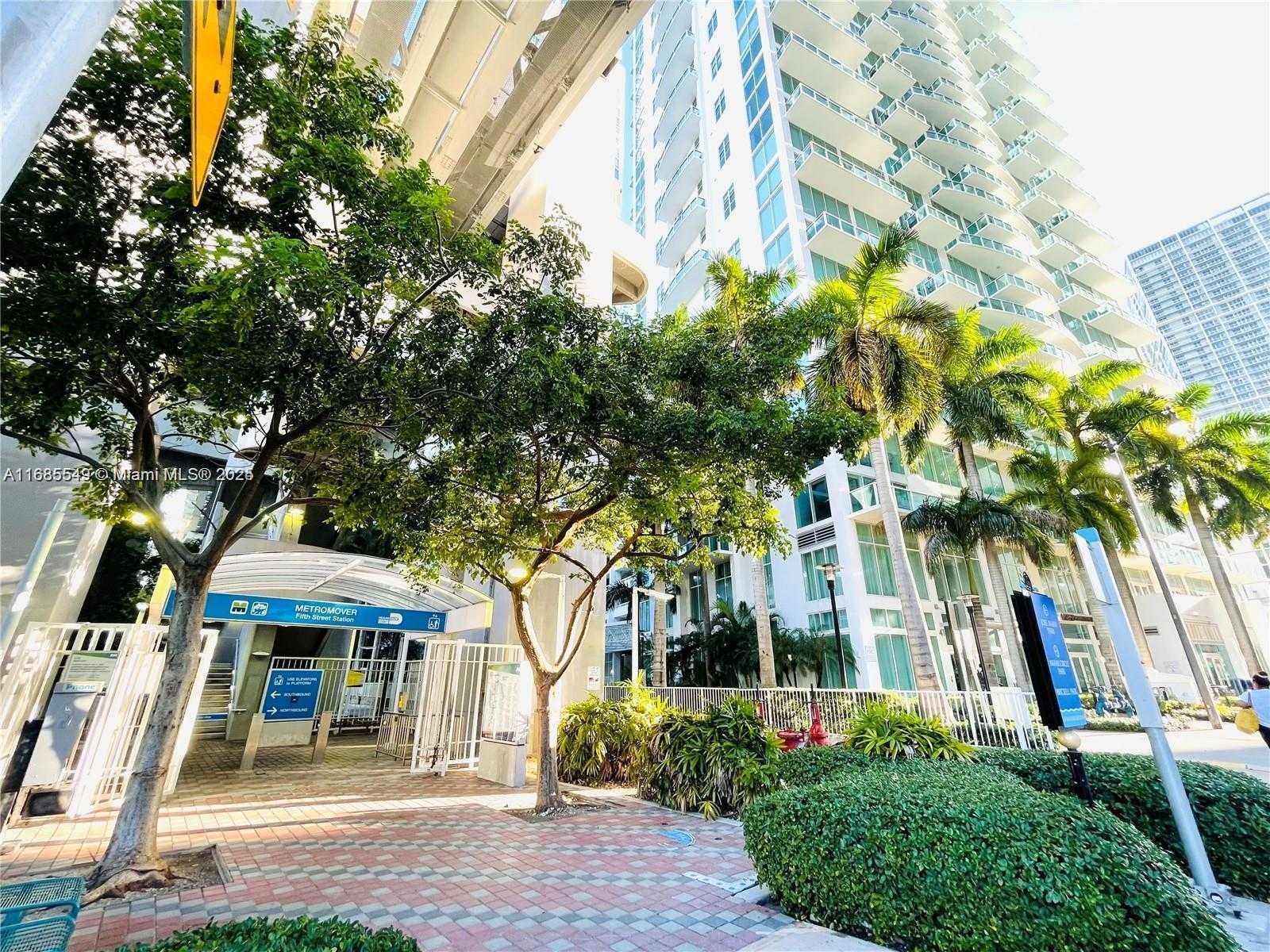 Small Image of 41 SOUTH EAST 5TH ST #808, Miami Number 43
