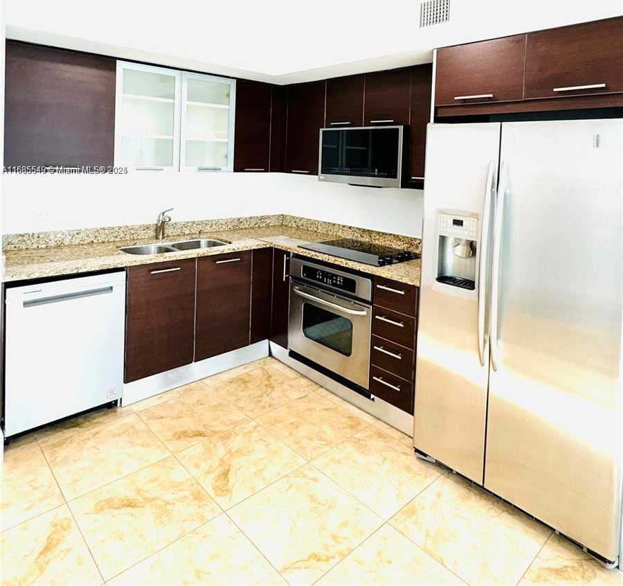 Small Image of 41 SOUTH EAST 5TH ST #808, Miami Number 8