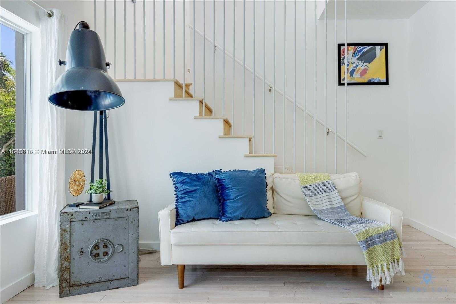 Small Image of 2300 NORTH EAST 48TH CT, Lighthouse Point Number 23