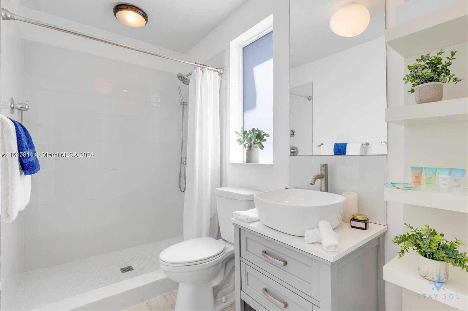 Small Image of 2300 NORTH EAST 48TH CT, Lighthouse Point Number 43