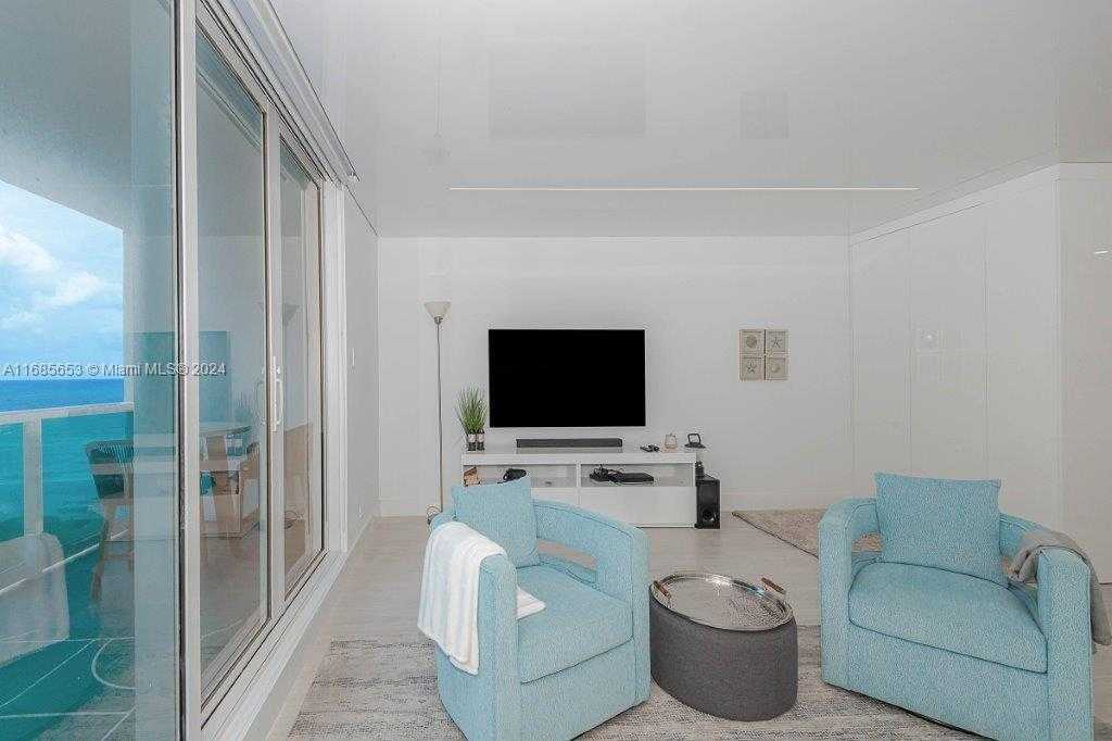 Small Image of 2301 COLLINS AVE #811, Miami Beach Number 23