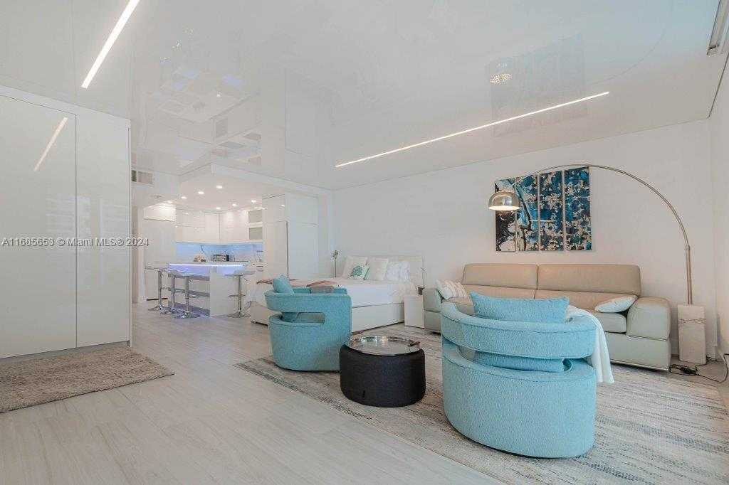 Small Image of 2301 COLLINS AVE #811, Miami Beach Number 24