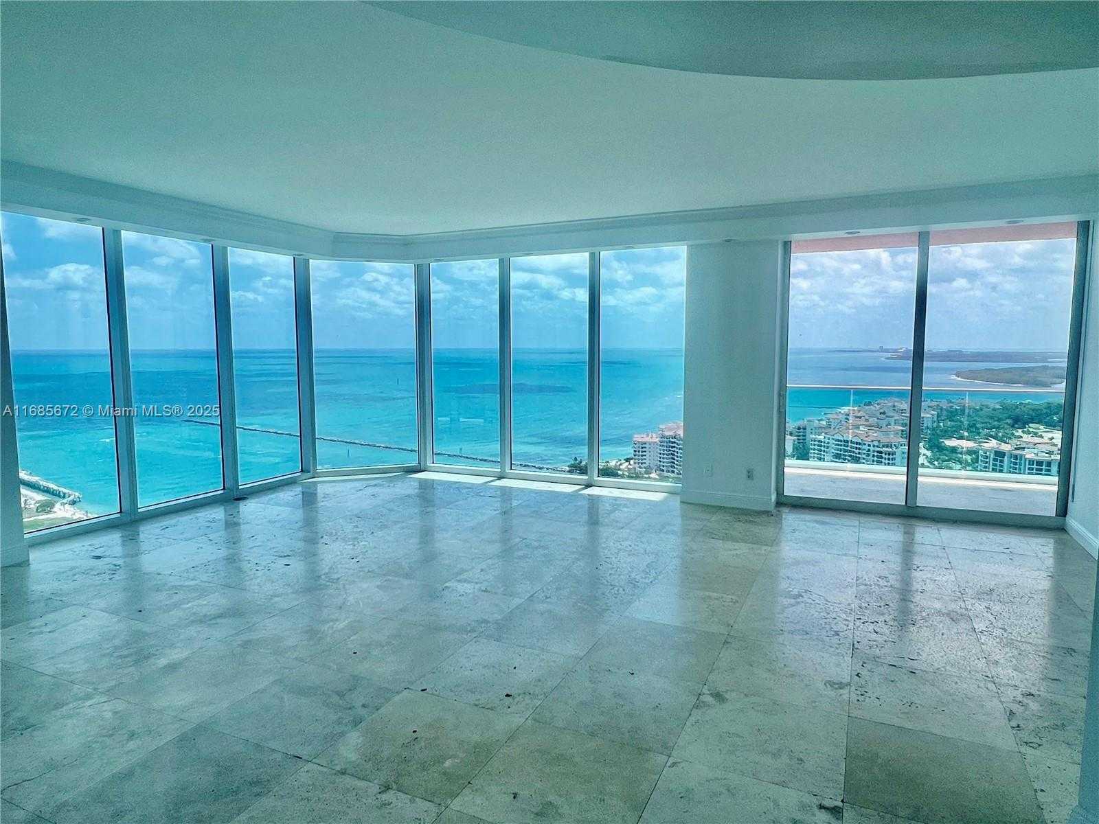 Small Image of 300 SOUTH POINTE DR #3601, Miami Beach Number 7