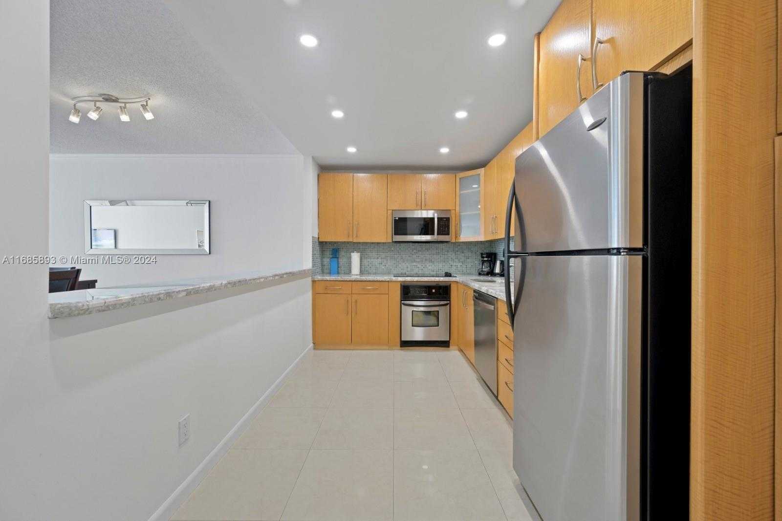 Small Image of 19380 COLLINS AVE #609, Sunny Isles Beach Number 7