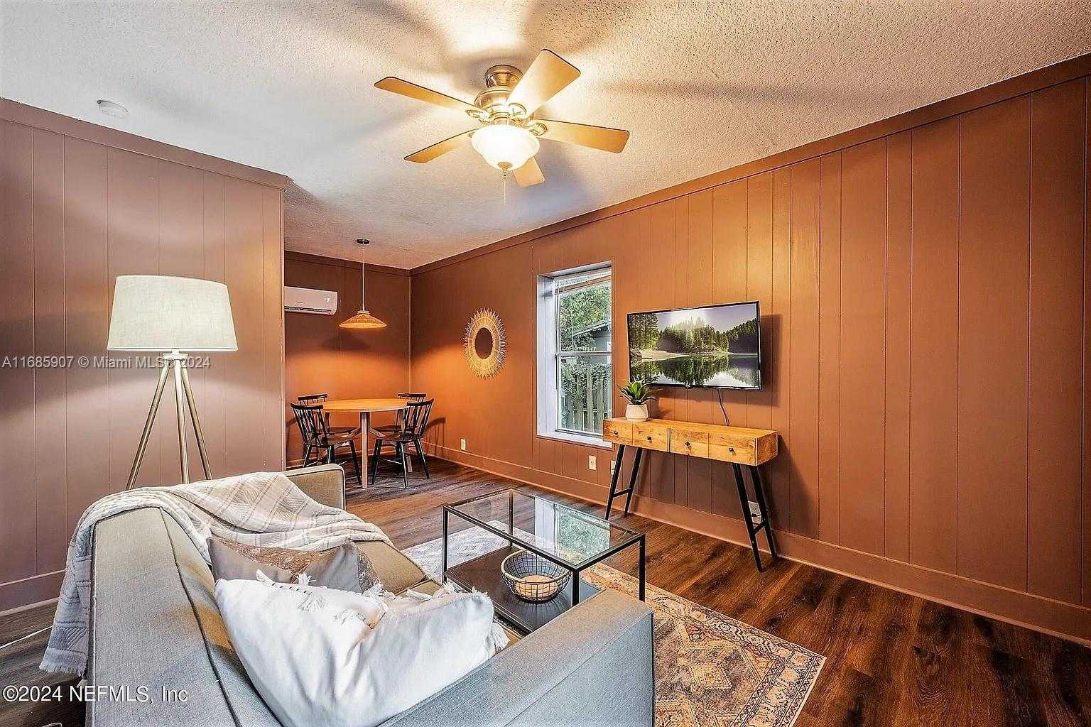 Small Image of 3203 COLLEGE ST #2, Jacksonville Number 7