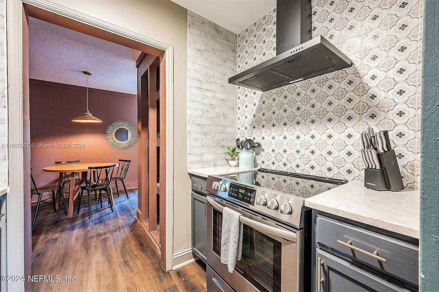 Small Image of 3203 COLLEGE ST #2, Jacksonville Number 9