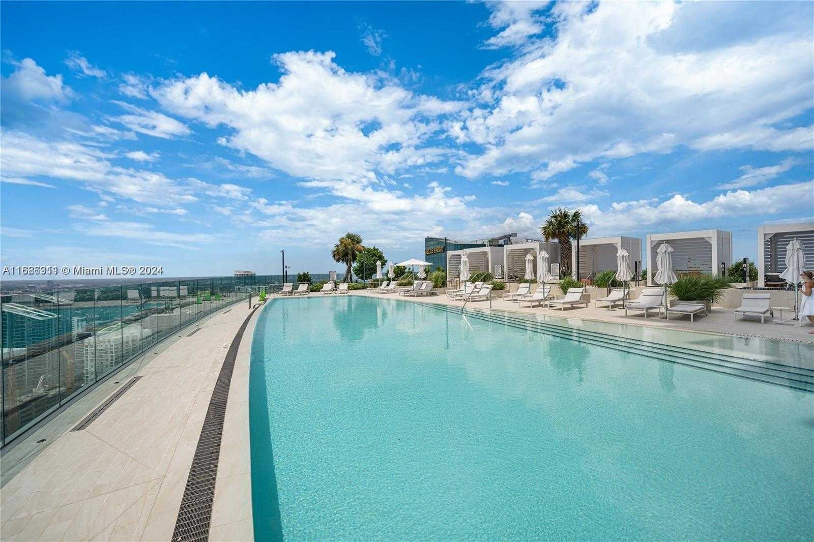 Small Image of 300 BISCAYNE BLVD #2605, Miami Number 26