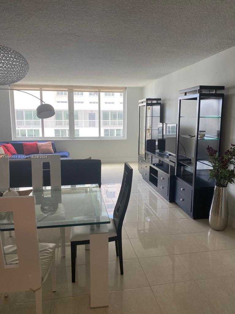 Small Image of 5401 COLLINS AVE #412, Miami Beach Number 13