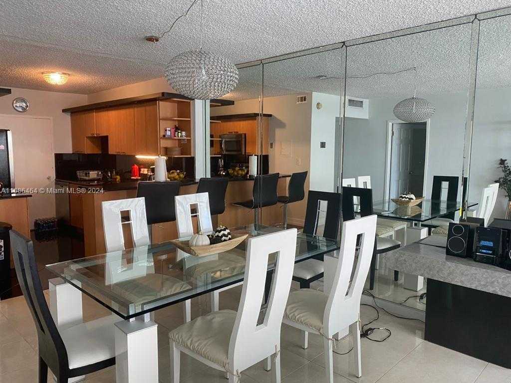 Small Image of 5401 COLLINS AVE #412, Miami Beach Number 18