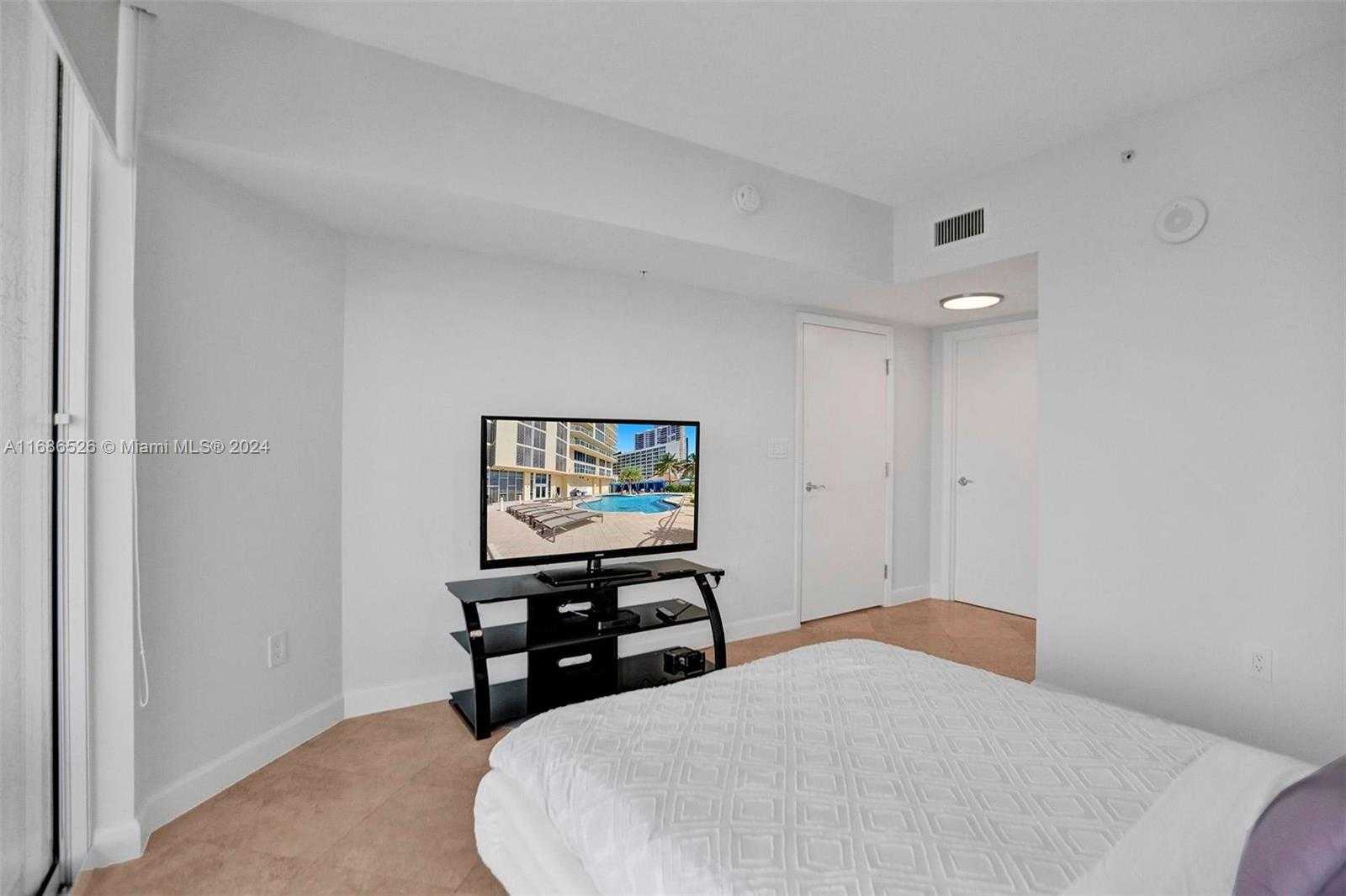 Small Image of 16699 COLLINS AV #3105, Sunny Isles Beach Number 28
