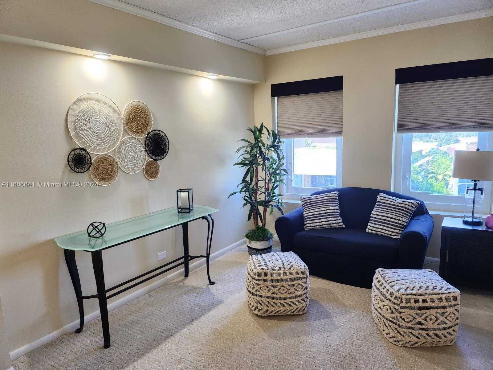Small Image of 2301 COLLINS AV #1026, Miami Beach Number 21