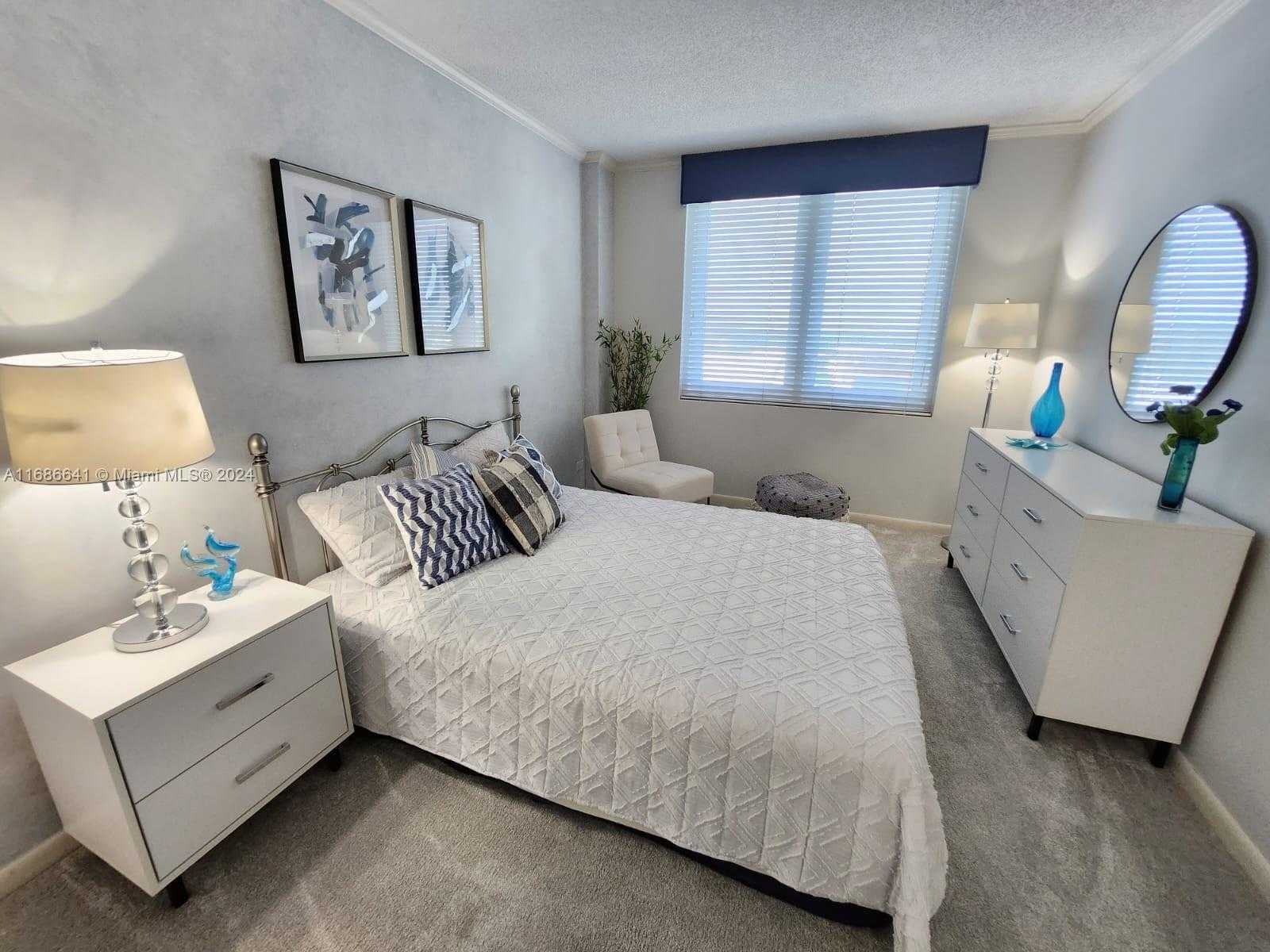 Small Image of 2301 COLLINS AV #1026, Miami Beach Number 24