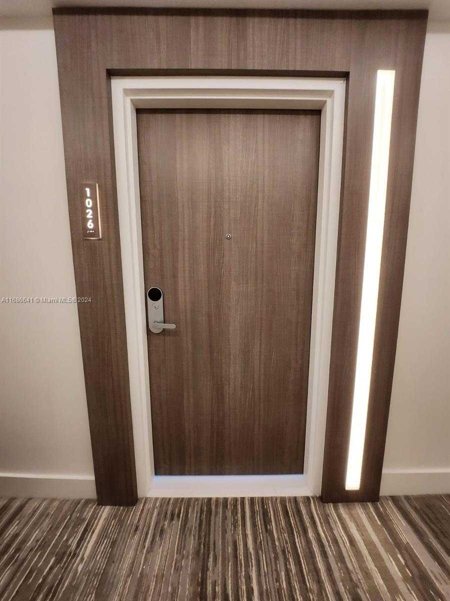 Small Image of 2301 COLLINS AV #1026, Miami Beach Number 7