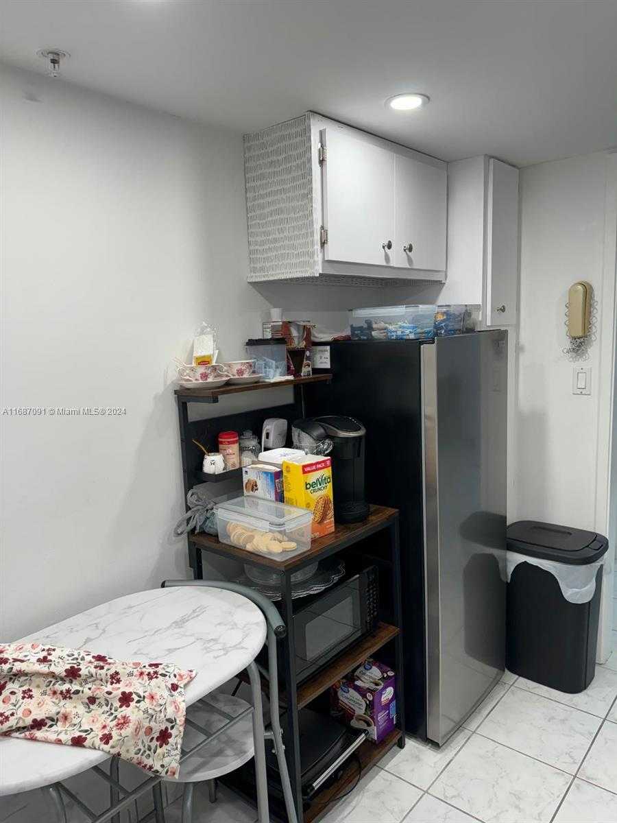 Small Image of 400 KINGS POINT DR #928, Sunny Isles Beach Number 28