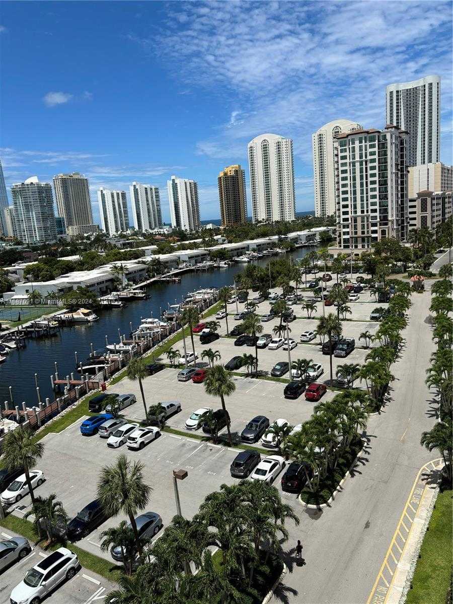 Small Image of 400 KINGS POINT DR #928, Sunny Isles Beach Number 40