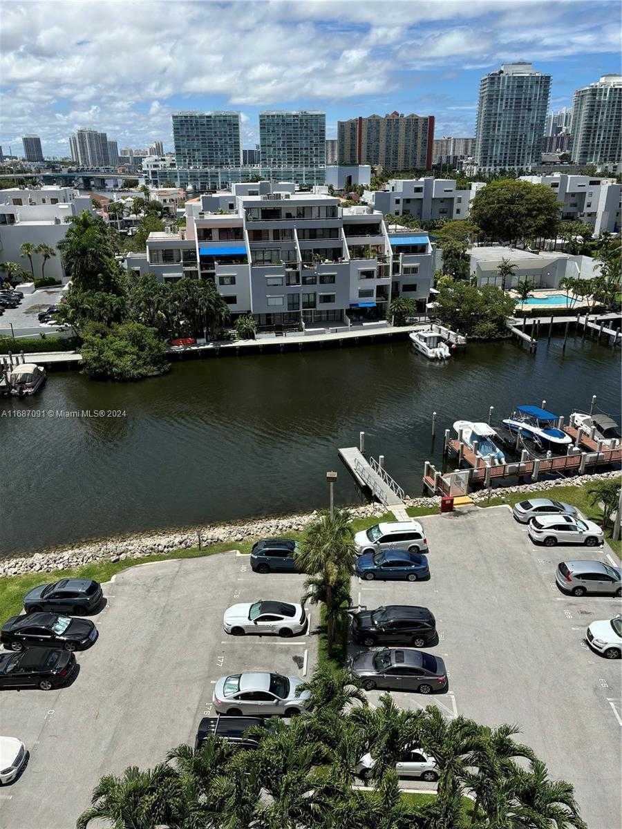 Small Image of 400 KINGS POINT DR #928, Sunny Isles Beach Number 41