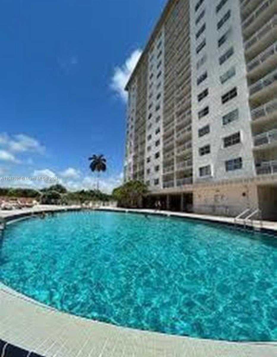 Small Image of 400 KINGS POINT DR #928, Sunny Isles Beach Number 44