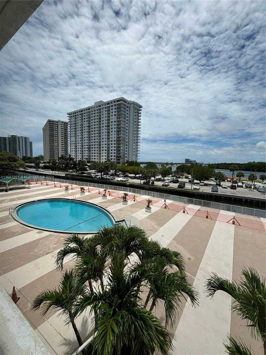 Small Image of 400 KINGS POINT DR #928, Sunny Isles Beach Number 50