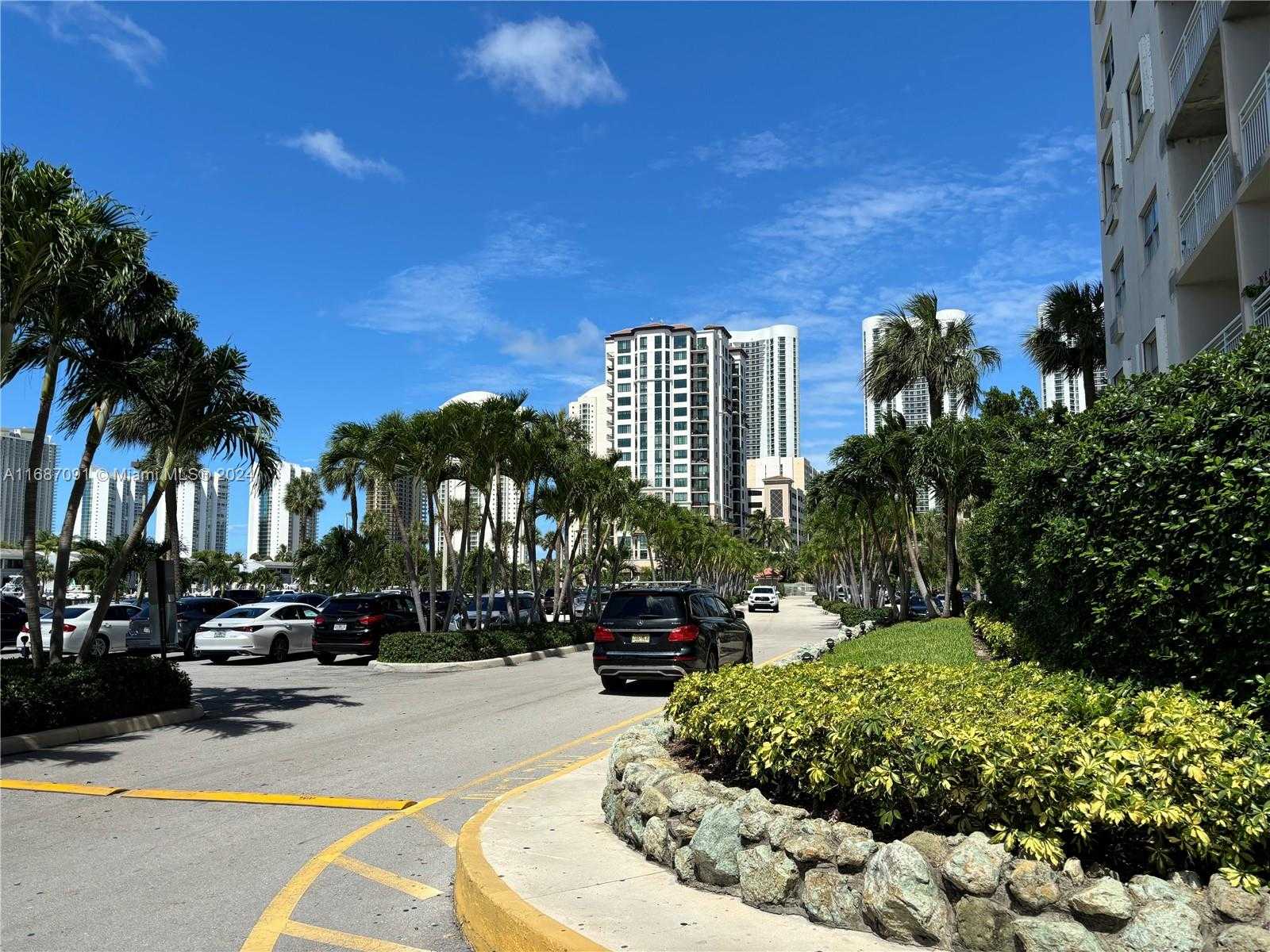 Small Image of 400 KINGS POINT DR #928, Sunny Isles Beach Number 53