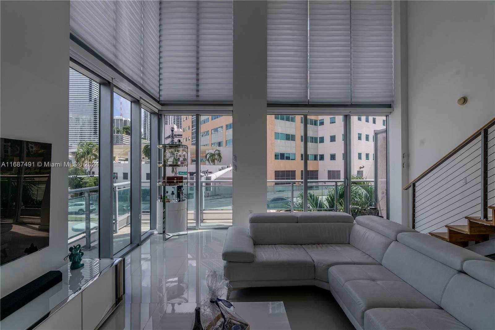 Small Image of 350 #301, Miami Number 12