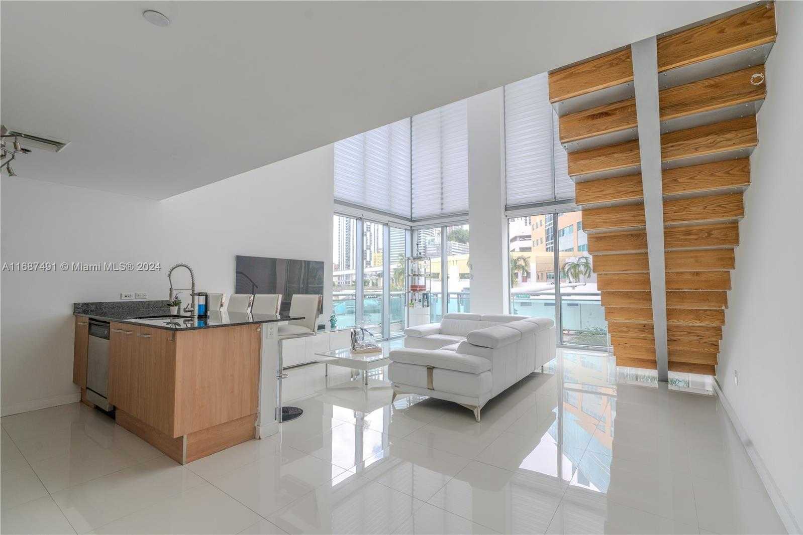 Small Image of 350 #301, Miami Number 2