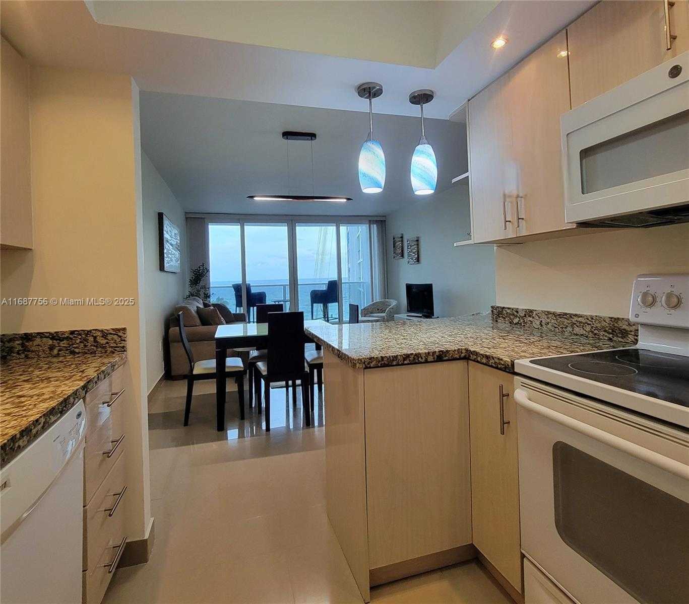 Small Image of 3505 SOUTH OCEAN DR #507, Hollywood Number 8