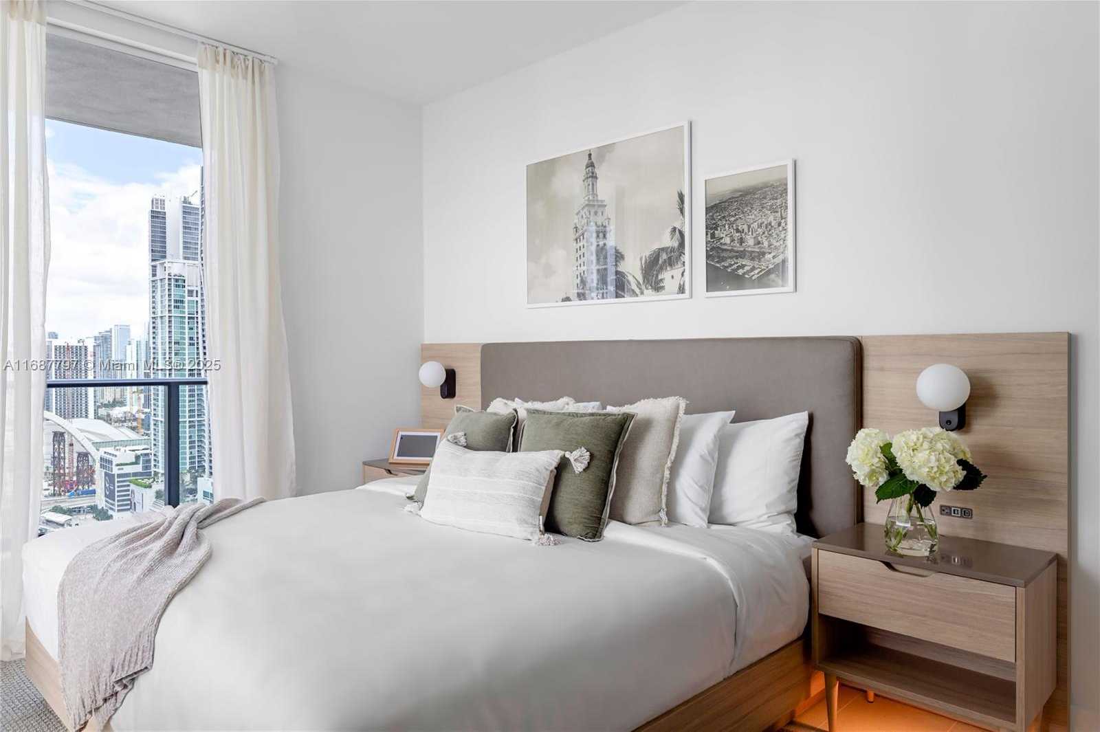 Small Image of 159 NORTH EAST 6TH ST #3002, Miami Number 31