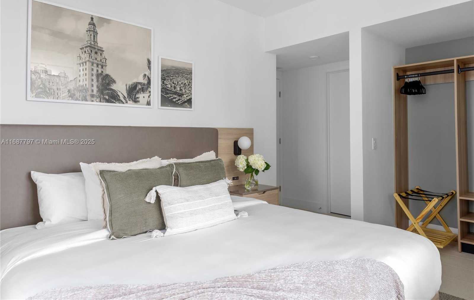 Small Image of 159 NORTH EAST 6TH ST #3002, Miami Number 32