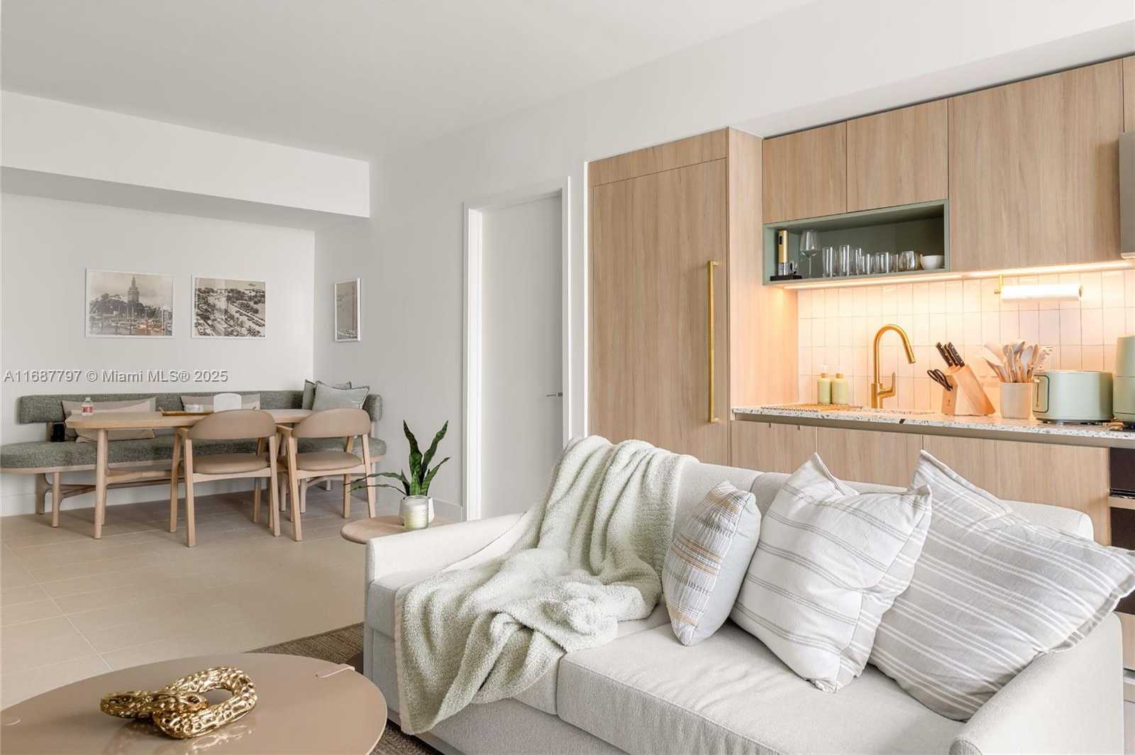 Small Image of 159 NORTH EAST 6TH ST #3002, Miami Number 7