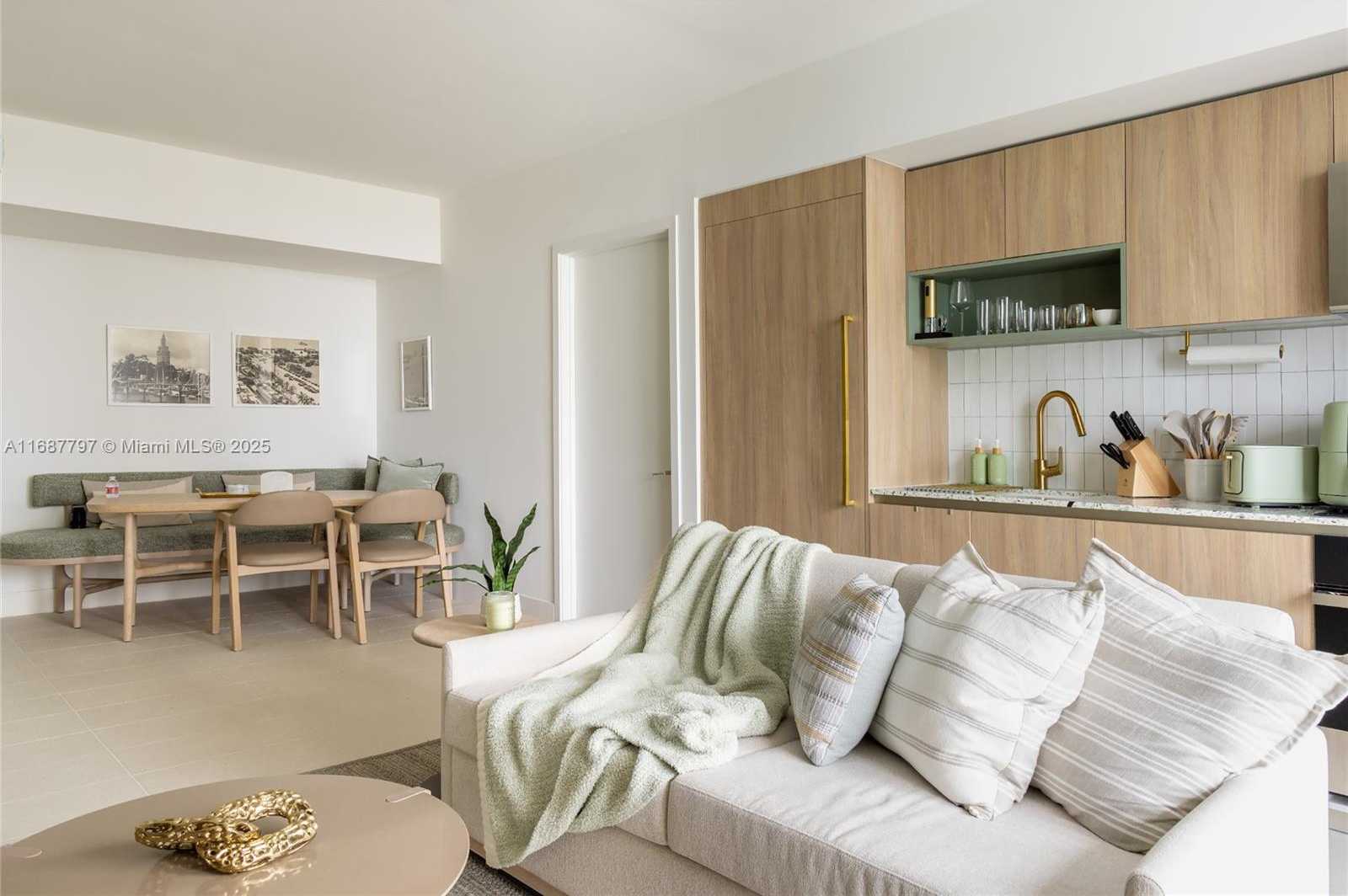 Small Image of 159 NORTH EAST 6TH ST #3002, Miami Number 8