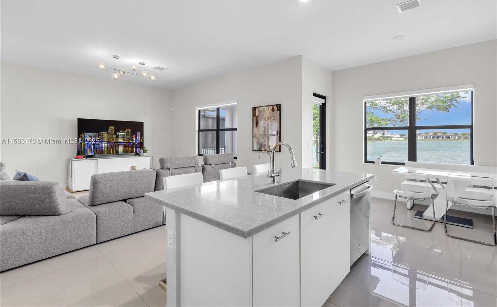 Small Image of 17571 SOUTH WEST 46TH ST, Miramar Number 14
