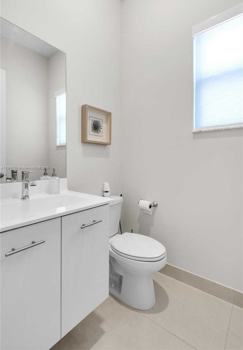 Small Image of 17571 SOUTH WEST 46TH ST, Miramar Number 15