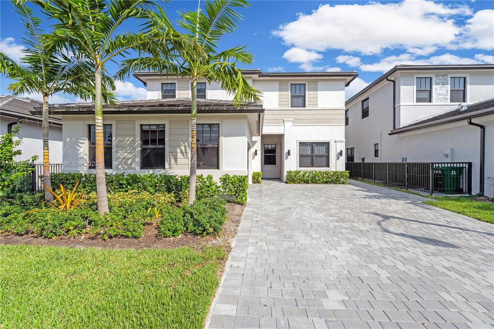 Small Image of 17571 SOUTH WEST 46TH ST, Miramar Number 2