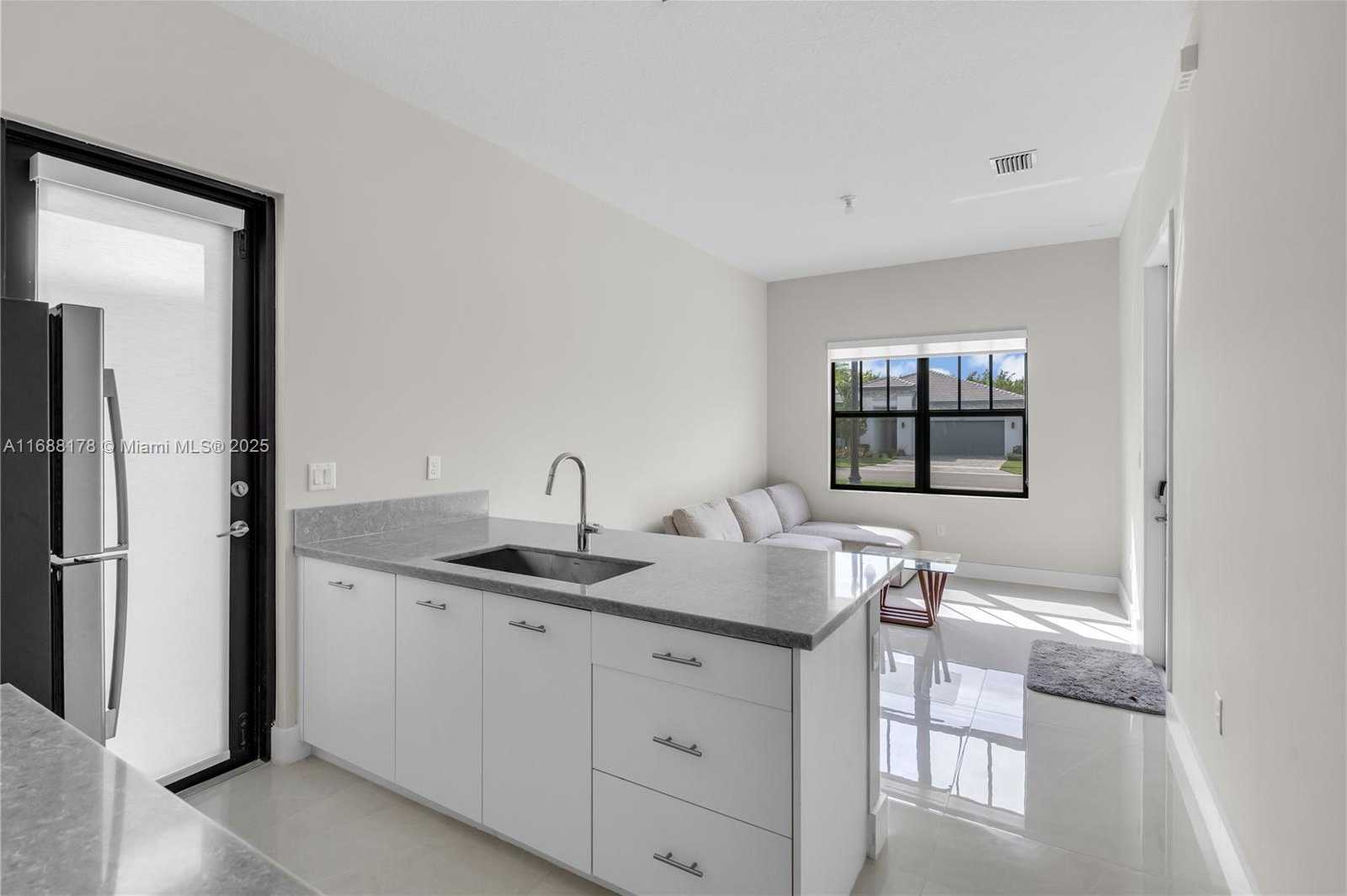 Small Image of 17571 SOUTH WEST 46TH ST, Miramar Number 41
