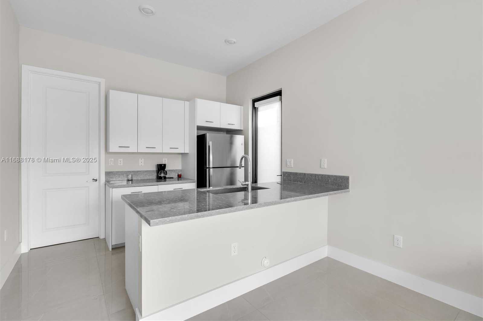 Small Image of 17571 SOUTH WEST 46TH ST, Miramar Number 42