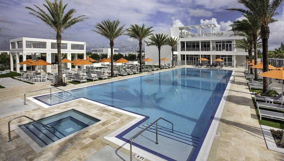 Small Image of 6641 NORTH WEST 105TH PL, Doral Number 14