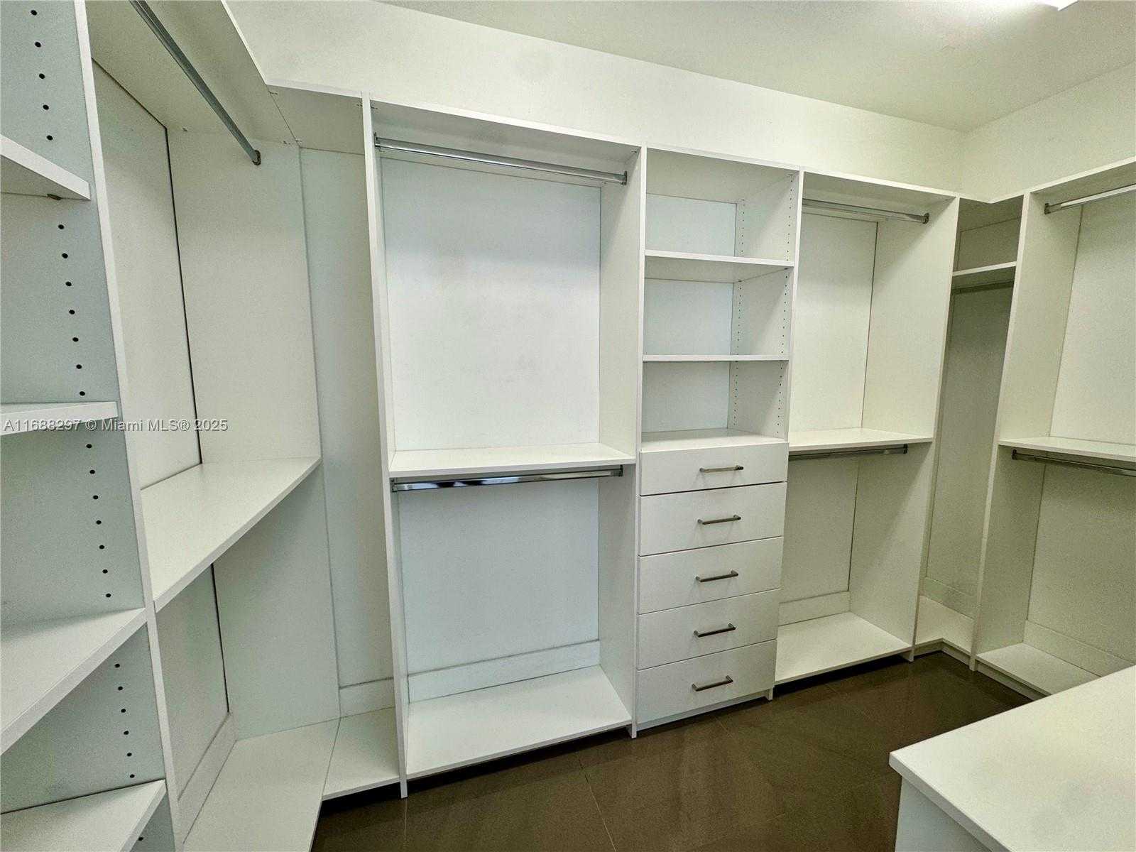 Small Image of 6641 NORTH WEST 105TH PL, Doral Number 38