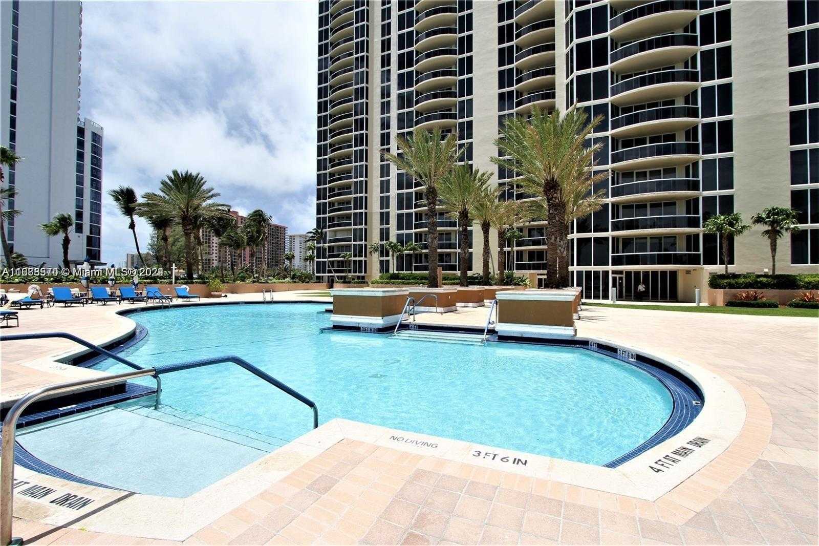 Small Image of 17555 Collins Ave, Sunny Isles Beach, FL 33160, USA Number 13