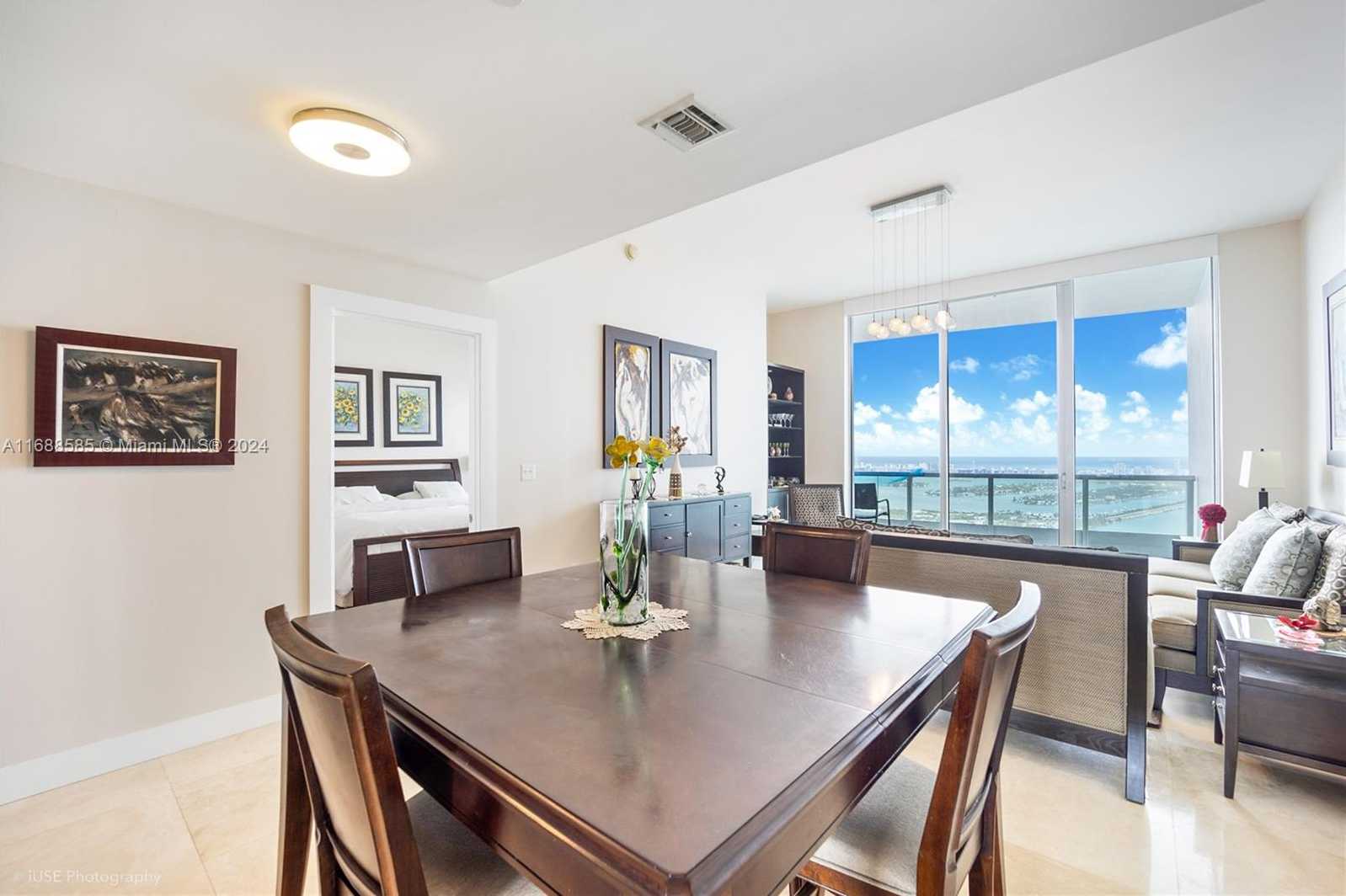 Small Image of 900 BISCAYNE BLVD #5809, Miami Number 4