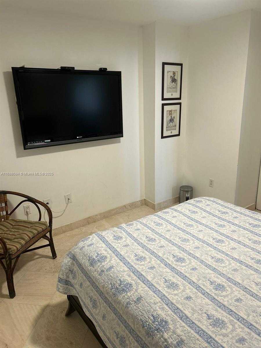Small Image of 16711 NORTH COLLINS AVE #1704, Sunny Isles Beach Number 23